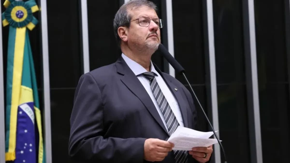 PL cria lei de transparência sobre plásticos