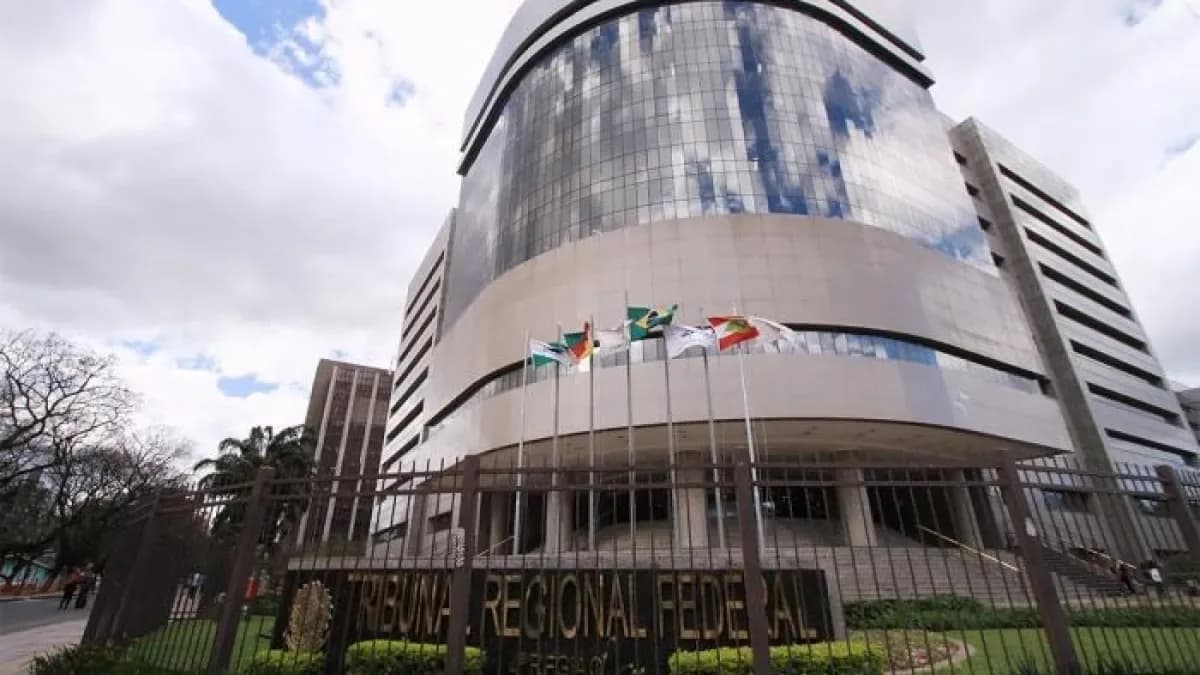 Gerente da CEF condenado por peculato eletrônico