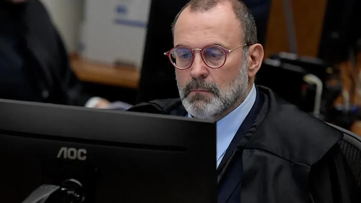 Justiça não pode multar advogados por abandono de causa